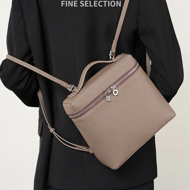New Genuine Leather Backpack Women Large Luxury Versatile Shoulder Bag Daily School Knapsack Travel Real Leather Handbag
New Genuine Leather Backpack Women Large Luxury Versatile Shoulder Bag Daily School Knapsack Travel Real Leather Handbag