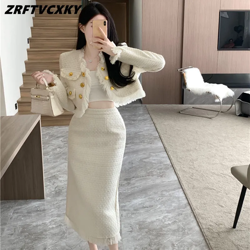 Small Fragrance Two Pieces Skirts Set Women's V-Neck Luxury Tassels Tweed Jacket Coat + Long Skirts Set Autumn Elegant Slim Suit
Small Fragrance Two Pieces Skirts Set Women's V-Neck Luxury Tassels Tweed Jacket Coat + Long Skirts Set Autumn Elegant Slim Suit