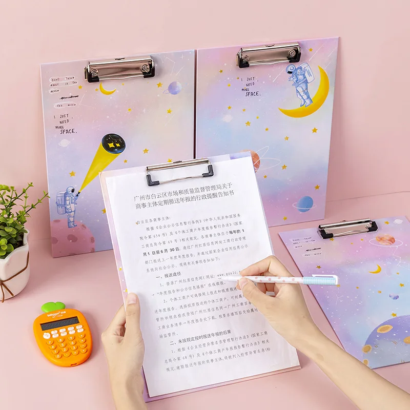 1pcs Book with Creative Cartoon Students Cute A4 Thick Texture Durable Girl Heart Simple File Folder
1pcs Book with Creative Cartoon Students Cute A4 Thick Texture Durable Girl Heart Simple File Folder