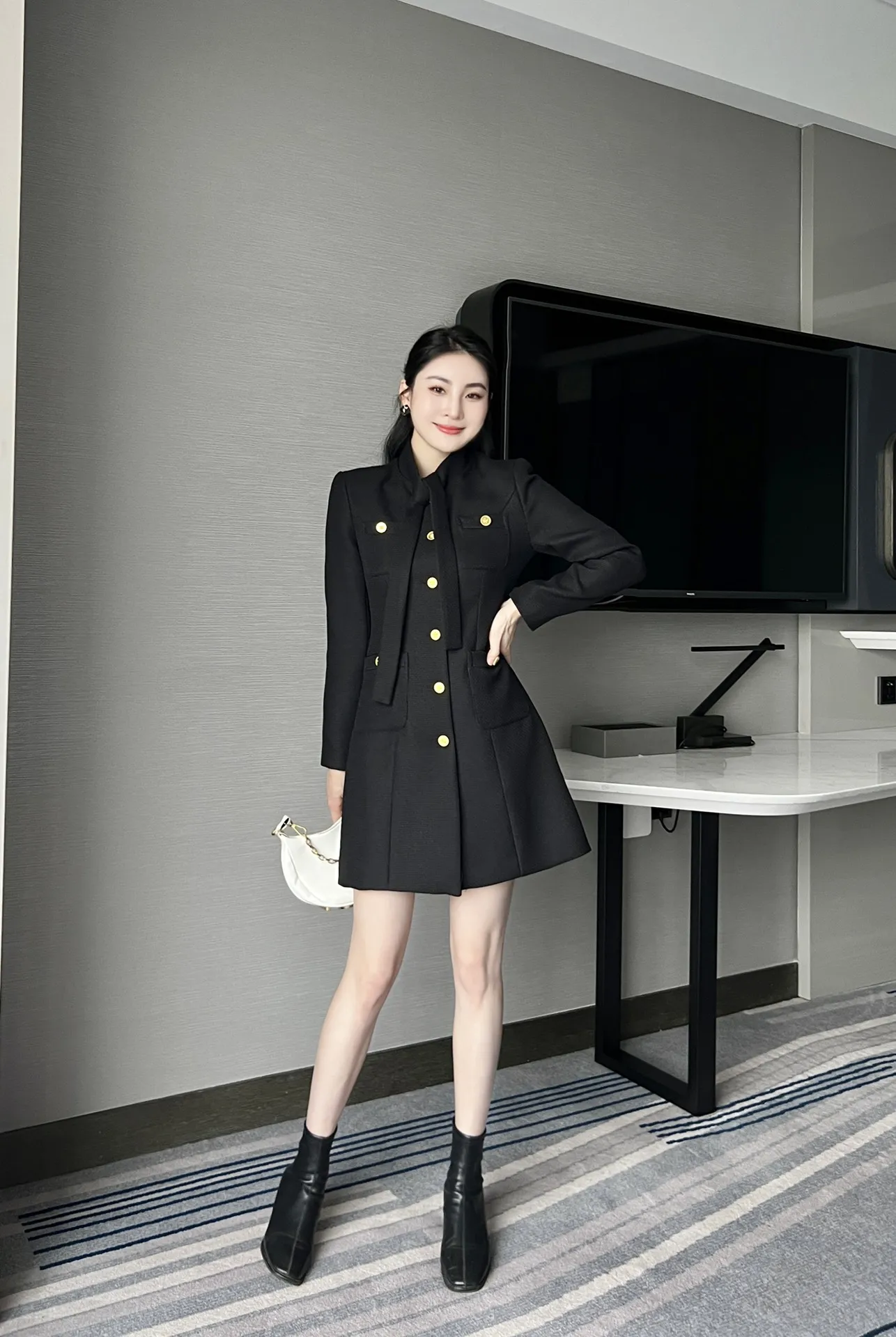 2023 Autumn Winter Fashion New Women's Clothing Lace-up Single-Breasted Dress 1018
2023 Autumn Winter Fashion New Women's Clothing Lace-up Single-Breasted Dress 1018