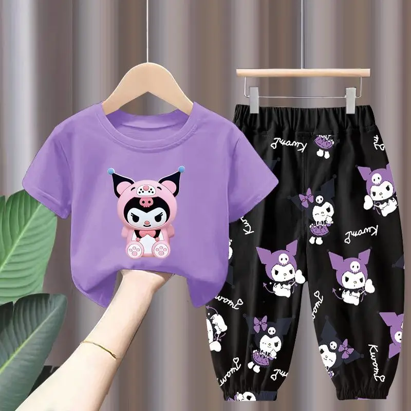 Хлопковая детская футболка Sanrio Kuromi, 2 шт., летняя крутая футболка с рисунком из мультфильма, мягкая дышащая ткань, милый подарок для девочек с коротким рукавом
Хлопковая детская футболка Sanrio Kuromi, 2 шт., летняя крутая футболка с рисунком из мультфильма, мягкая дышащая ткань, милый подарок для девочек с коротким рукавом