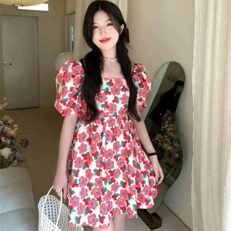 2023 Women's Dress Summer New Style Square Neck Bubble Sleeve Floral Retro Sweet Free Shipping
2023 Women's Dress Summer New Style Square Neck Bubble Sleeve Floral Retro Sweet Free Shipping