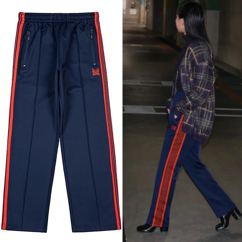 AWGE NEEDLES 1:1 Claic Trousers Red Butterfly Embroidery Webbing Track Stripe Sweatpants Zipper Men Women Pants
AWGE NEEDLES 1:1 Claic Trousers Red Butterfly Embroidery Webbing Track Stripe Sweatpants Zipper Men Women Pants