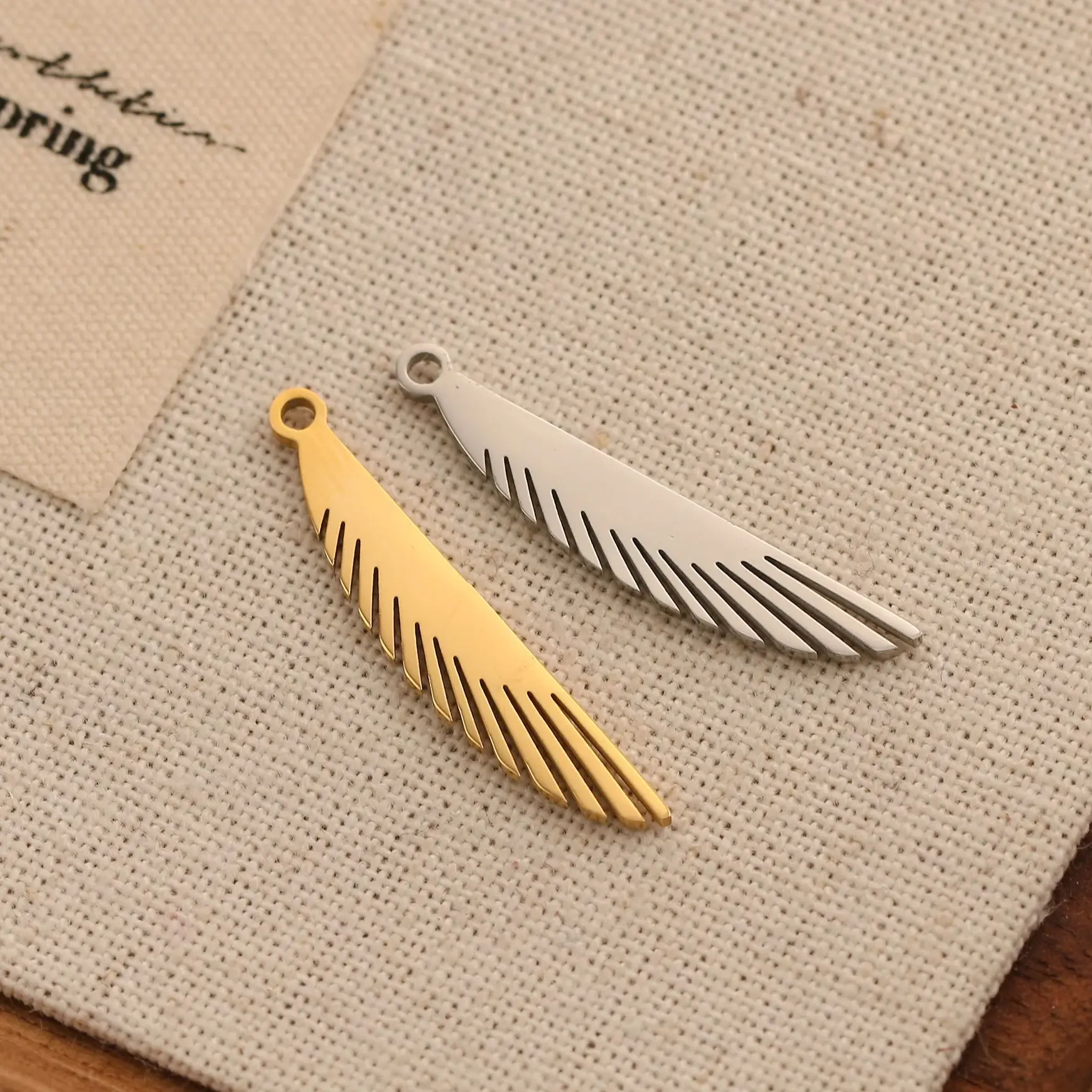 

5Pcs Stainless Steel Feather Charms 6*28mm Pendants for Necklace Bracelet DIY Handmade Jewelry Making Findings Craft Accessories