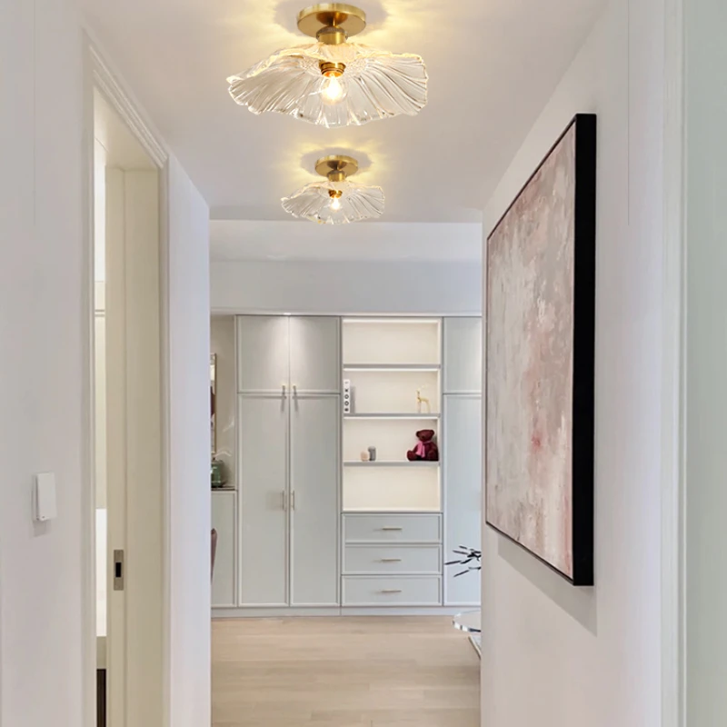 Light luxury flower porch chandelier modern simple corridor aisle lamp balcony lamp small chandelier entrance lamp
Light luxury flower porch chandelier modern simple corridor aisle lamp balcony lamp small chandelier entrance lamp