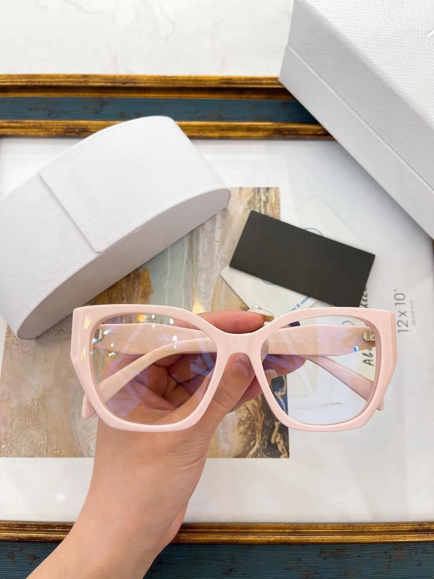 Многоугольная нестандартная розовая оправа для очков женские дизайнерские брендовые ацетатные мужские Оптические очки для чтения ручной работы
Многоугольная нестандартная розовая оправа для очков женские дизайнерские брендовые ацетатные мужские Оптические очки для чтения ручной работы