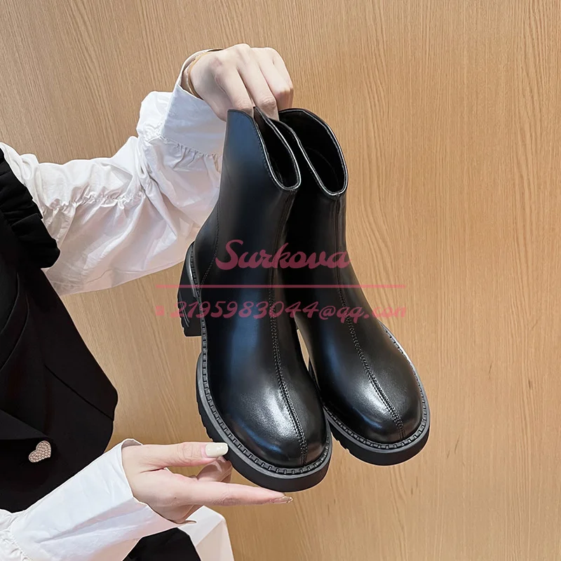 Short Boots Autumn Winter European Fashion Boots Plush Women Boots Thick Soled High Heel Soft Leather Cavalry Boots Casual Shoes
Short Boots Autumn Winter European Fashion Boots Plush Women Boots Thick Soled High Heel Soft Leather Cavalry Boots Casual Shoes