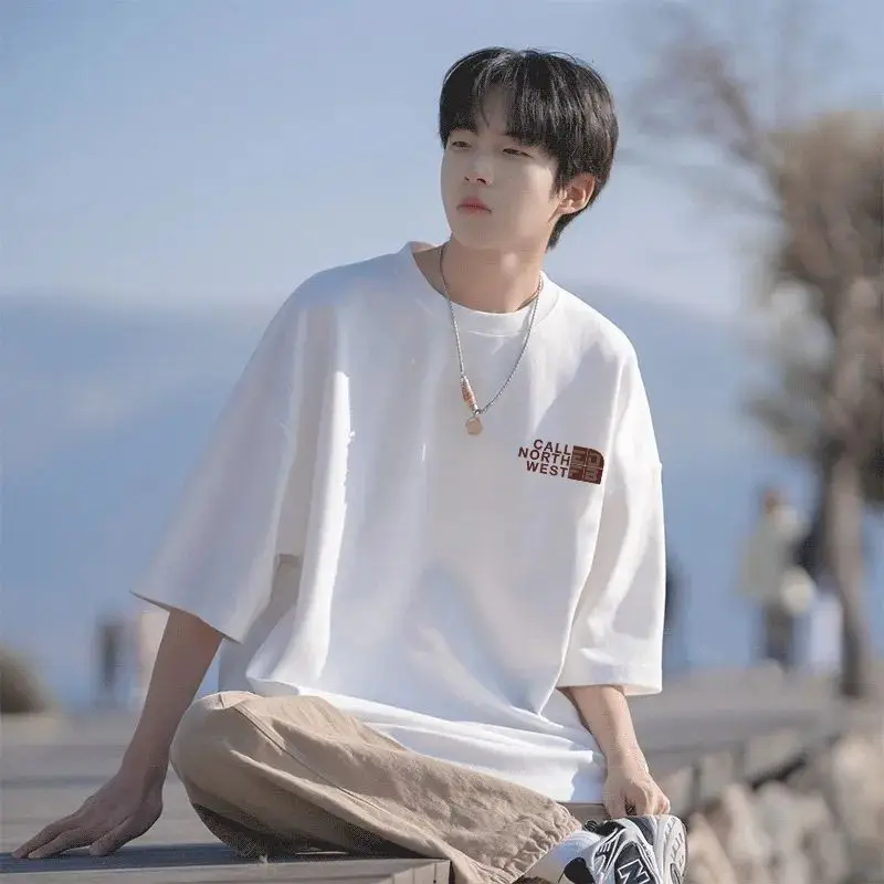 Korean fashion brand simple round neck short sleeved t shirt for male students summer loose and versatile casual half sleeved
Korean fashion brand simple round neck short sleeved t shirt for male students summer loose and versatile casual half sleeved