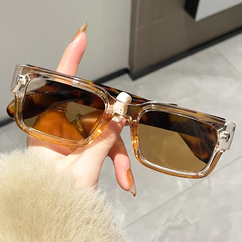 Fashion Classic Small Rectangular Sunglasses Black Shades Women Men Clear Lens Sun Glassess Outdoor Goggles Uv400 Eyewear 2024
Fashion Classic Small Rectangular Sunglasses Black Shades Women Men Clear Lens Sun Glassess Outdoor Goggles Uv400 Eyewear 2024