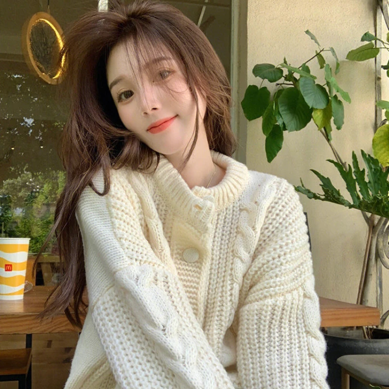 Women Sweater Cardigan Soft Twist Sweater Fall New Lazy Style Vintage Short Loose Thin Sweater Female Casual Knitting Jacket
Women Sweater Cardigan Soft Twist Sweater Fall New Lazy Style Vintage Short Loose Thin Sweater Female Casual Knitting Jacket