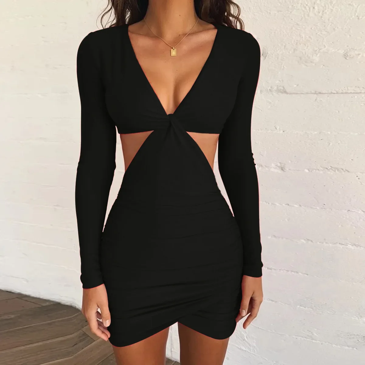 2024 Hot selling solid color street women's V-neck long sleeved buttocks wrapped autumn and winter sexy dress MYC5-3
2024 Hot selling solid color street women's V-neck long sleeved buttocks wrapped autumn and winter sexy dress MYC5-3