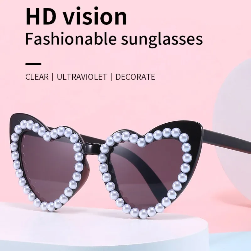 New Trend Heart-shaped Sunglasses Ladies Fashion Luxury Pearl Design Sun Glasses Women's Stylish UV400 Anti-glare Shades Eyewear
New Trend Heart-shaped Sunglasses Ladies Fashion Luxury Pearl Design Sun Glasses Women's Stylish UV400 Anti-glare Shades Eyewear