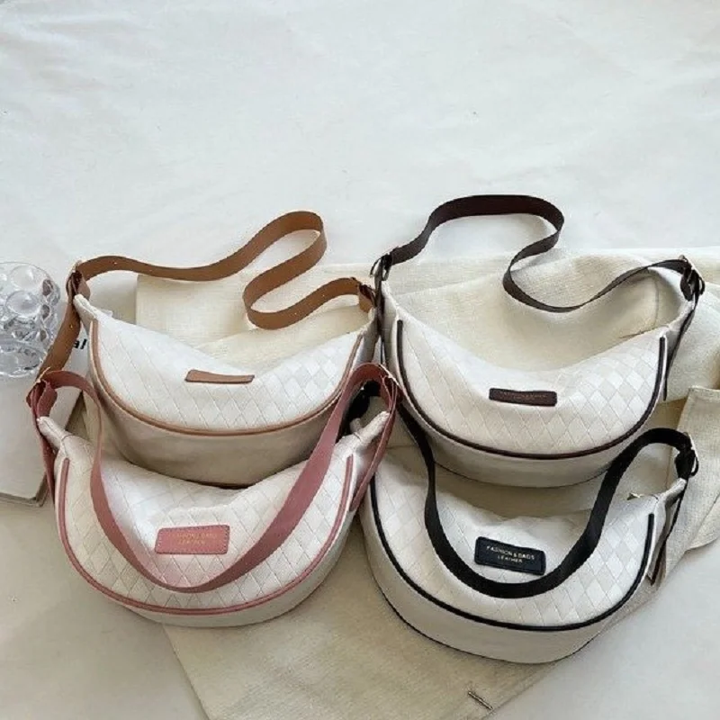 2022 New Women's Fashion Handbags Retro Solid Color PU Leather Shoulder Underarm Bag Casual Women Hobos Handbags 
2022 New Women's Fashion Handbags Retro Solid Color PU Leather Shoulder Underarm Bag Casual Women Hobos Handbags