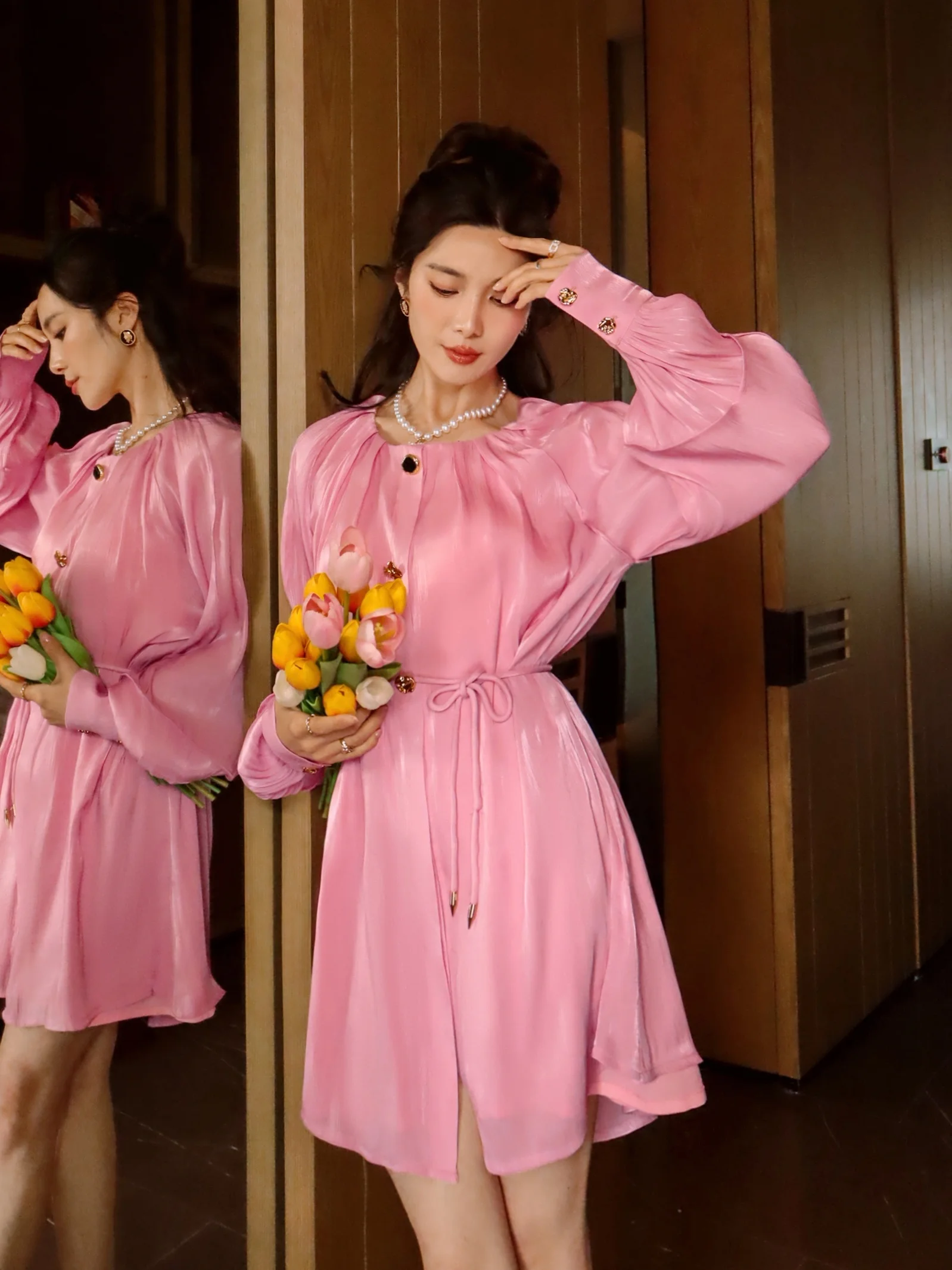 Light Luxury Island Crease Pink Round Neck Design Feel Button Lantern Sleeves Loose French A-line Lace up Dress for Women 
Light Luxury Island Crease Pink Round Neck Design Feel Button Lantern Sleeves Loose French A-line Lace up Dress for Women