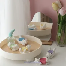 Cute Bear Candle Holder Silicone Mold Tea Cup Wax Base Polar Bear Design Candle Holder Home Aromatherapy Gypsum Decoration
Cute Bear Candle Holder Silicone Mold Tea Cup Wax Base Polar Bear Design Candle Holder Home Aromatherapy Gypsum Decoration