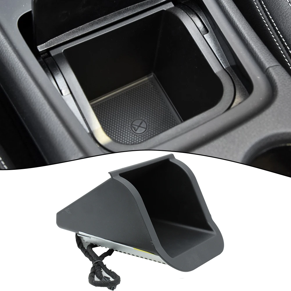 Wireless Charger Fast Charging Pad For Mercedes-Benz CLA-class C117 2013-2018 9-16V Center Console Charging Device
Wireless Charger Fast Charging Pad For Mercedes-Benz CLA-class C117 2013-2018 9-16V Center Console Charging Device