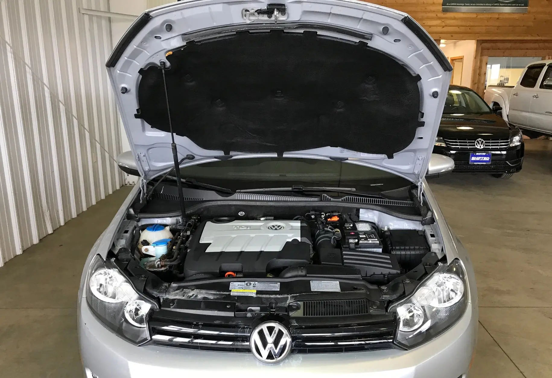 Передняя фотовспышка для 2008-2013 VW Volkswagen Golf Mk6, газовая распорка, опора подъема, амортизатор 5K0823359D, 1 шт.
Передняя фотовспышка для 2008-2013 VW Volkswagen Golf Mk6, газовая распорка, опора подъема, амортизатор 5K0823359D, 1 шт.