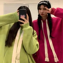 Thick Hooded Sweater Simple Round Neck Pullover Hong Kong Style Stitching Autumn and Winter New Plus Velvet Padded Top
Thick Hooded Sweater Simple Round Neck Pullover Hong Kong Style Stitching Autumn and Winter New Plus Velvet Padded Top