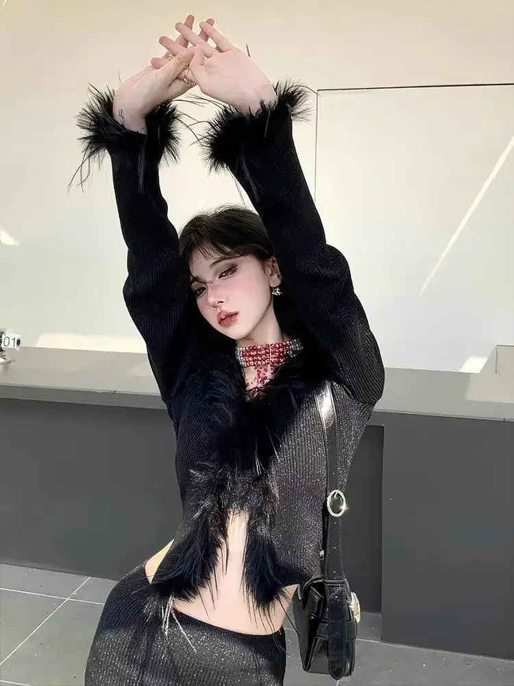 Winter Grunge Black Cropped Cardigan Women Korean Elegant Fur Knitted Sweater Luxury V-neck Slim Fit Tops Harajuku Vintage
Winter Grunge Black Cropped Cardigan Women Korean Elegant Fur Knitted Sweater Luxury V-neck Slim Fit Tops Harajuku Vintage