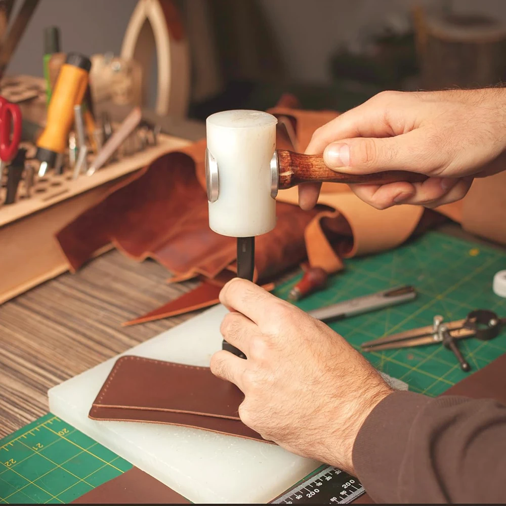 Professional Leather Carving Craft Hammer Tool Kit Cowhide Punch Cutting Sewing DIY Tools T /Longitudinal hammer Leather Punch
Professional Leather Carving Craft Hammer Tool Kit Cowhide Punch Cutting Sewing DIY Tools T /Longitudinal hammer Leather Punch