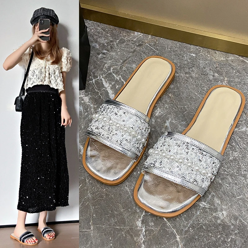 

Flat bottomed style sequin sandals for women's shoes, new soft soled oversized flip flops for summer 2024, women's shoes