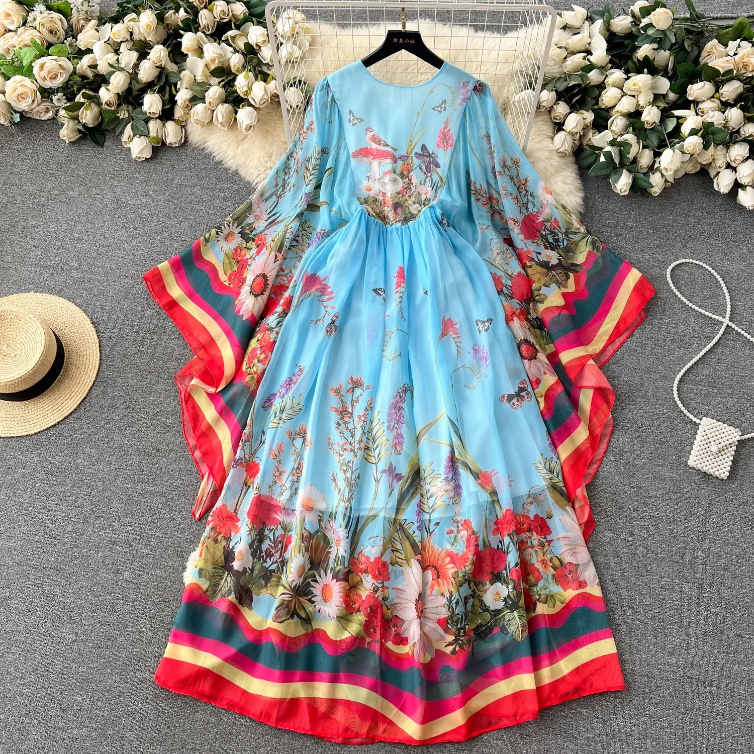 Bohemian Vintage New Summer Holiday Maxi Dress Women O Neck Flower Print Flare Sleeve Chiffon High Waist Vacation Long Dresses
Bohemian Vintage New Summer Holiday Maxi Dress Women O Neck Flower Print Flare Sleeve Chiffon High Waist Vacation Long Dresses