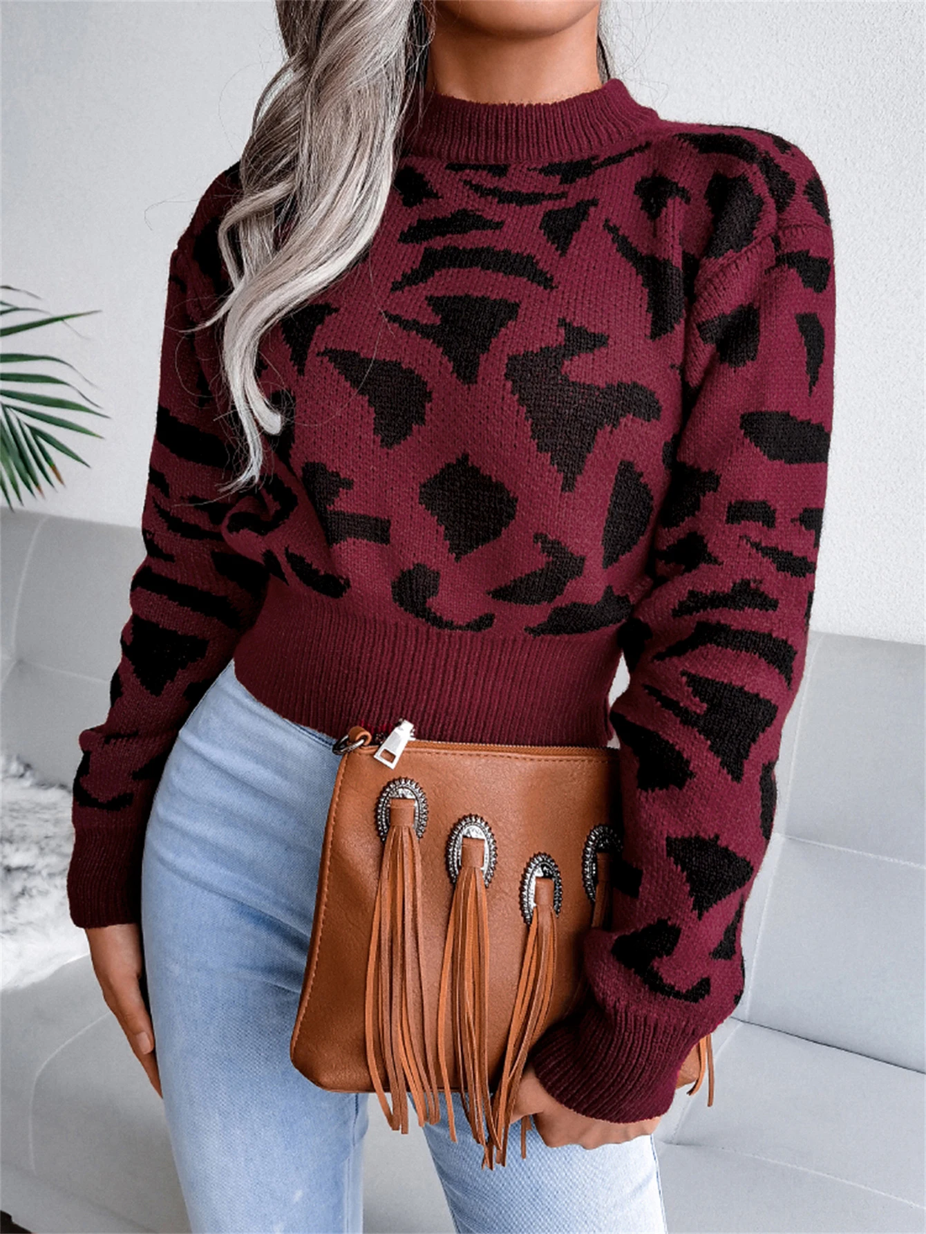Autumn Winter Round Neck Fashion Leopard Pattern Waist Collection Short Knitted Pullover For Women Sweater Long Sleeve Top Autumn Winter Round Neck Fashion Leopard Pattern Waist Collection Short Knitted Pullover For Women Sweater Long Sleeve Top