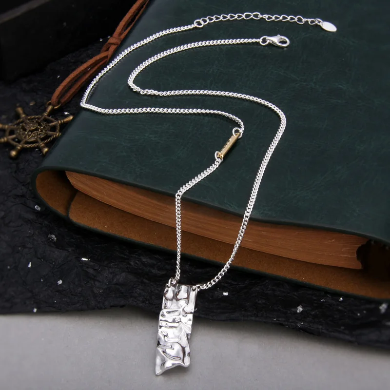 New S925 Sterling Silver irregular tin foil folding pendant horsewhip Chain Necklace
New S925 Sterling Silver irregular tin foil folding pendant horsewhip Chain Necklace