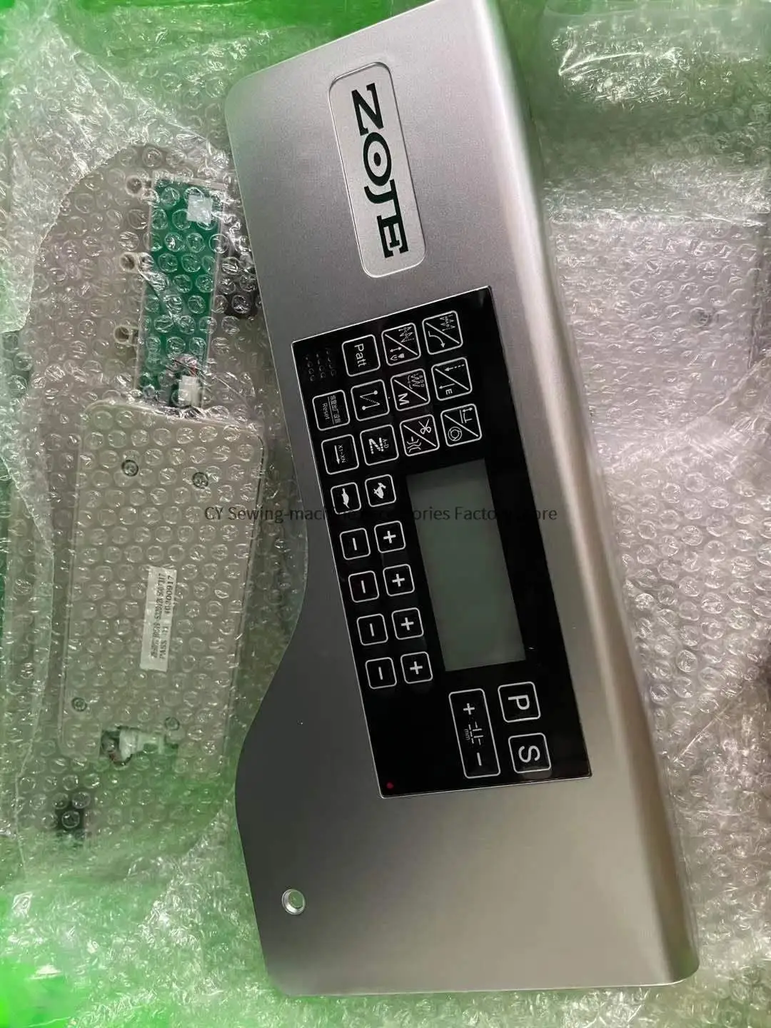 New Original Operation Panel Board Qixing System Display for Zoje A8100 8100 Computer Flat Lockstitch Industrial Sewing Parts 
New Original Operation Panel Board Qixing System Display for Zoje A8100 8100 Computer Flat Lockstitch Industrial Sewing Parts