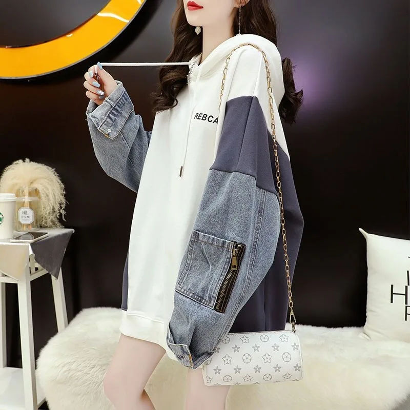

Женская джинсовая Толстая зимняя свободная теплая одежда для отдыха с капюшоном и буквенным принтом в стиле пэчворк, подходящая ко всему Корейская одежда, женские модные топы