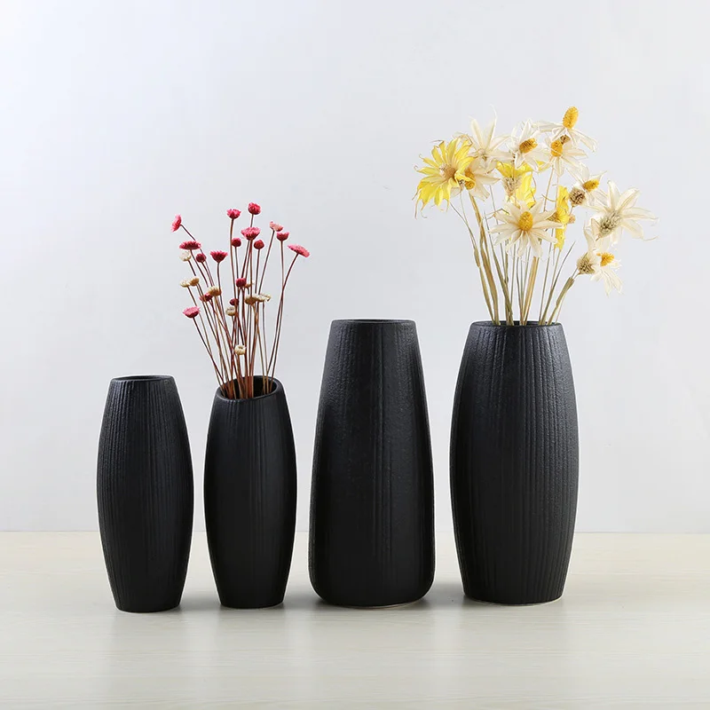 1pcs Modern Simple Black Color Ceramic Vase Retro Container European Handmade Crafts Vase DIY Home Living Room Garden Decoration
1pcs Modern Simple Black Color Ceramic Vase Retro Container European Handmade Crafts Vase DIY Home Living Room Garden Decoration