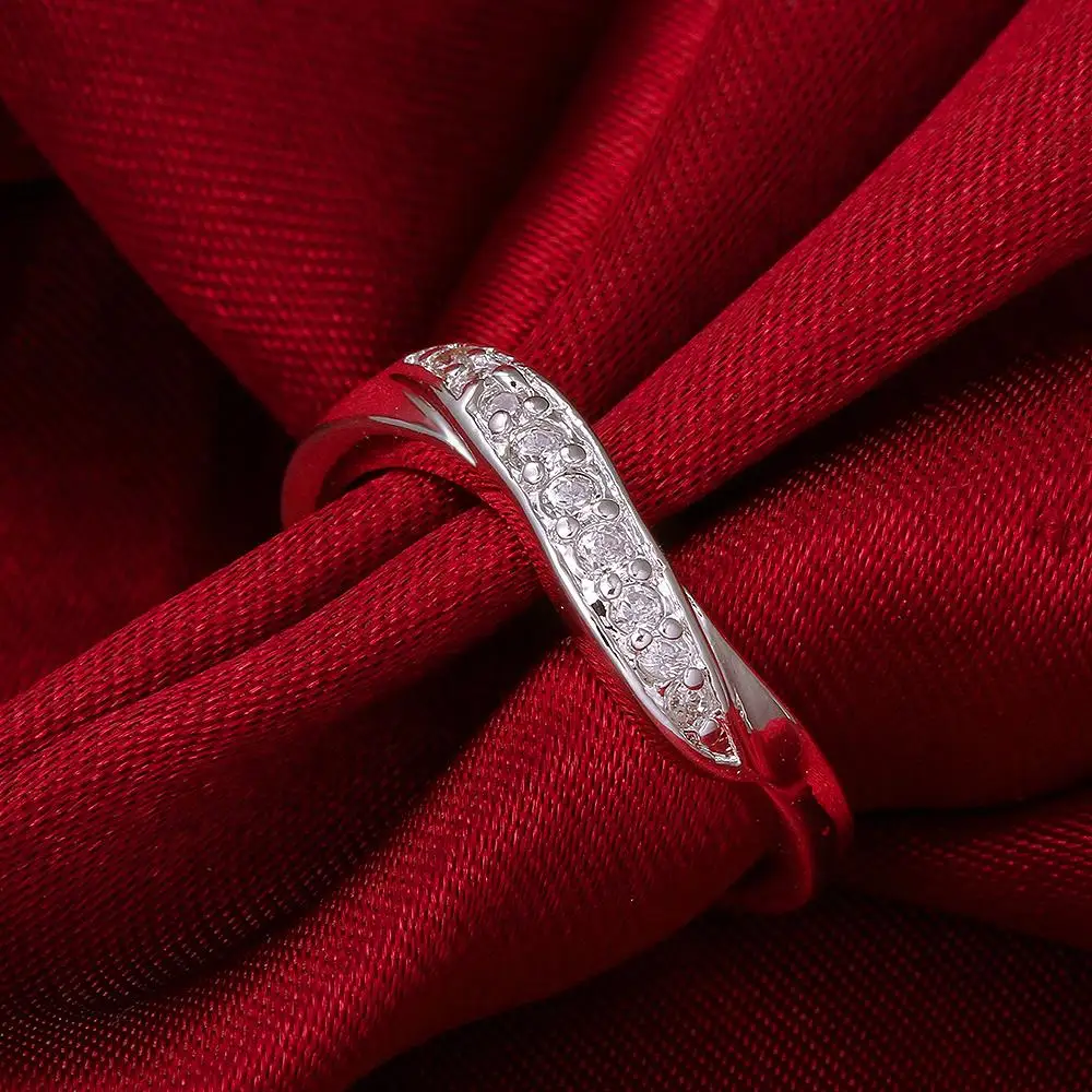 Hot woman engagement ring s925 Sterling Silver crystal diamond rings Fashion elegant Wedding Party Gifts Charm fine Jewelry 
Hot woman engagement ring s925 Sterling Silver crystal diamond rings Fashion elegant Wedding Party Gifts Charm fine Jewelry