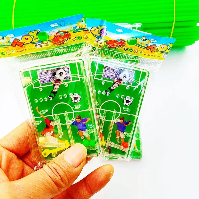 Jeu de labyrinthe de football de table pour enfants, jouet de début de vie, thème de football, décor de fête d'anniversaire, faveurs pour filles et garçons, cadeaux 2