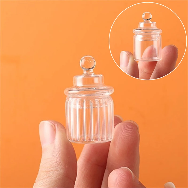 1PC 1:12 Dollhouse Miniature Candy Jar Glass Bottle Storage Tank with Lid Tiny Vial Home Decor Toy Doll House Accessories
1PC 1:12 Dollhouse Miniature Candy Jar Glass Bottle Storage Tank with Lid Tiny Vial Home Decor Toy Doll House Accessories