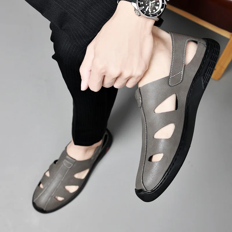 Men Sandals 2022 Summer Genuine Leather Lightweight Breathable Comfortable Beach Designer Sandals Outdoor Men Shoes Rome Flats
Men Sandals 2022 Summer Genuine Leather Lightweight Breathable Comfortable Beach Designer Sandals Outdoor Men Shoes Rome Flats