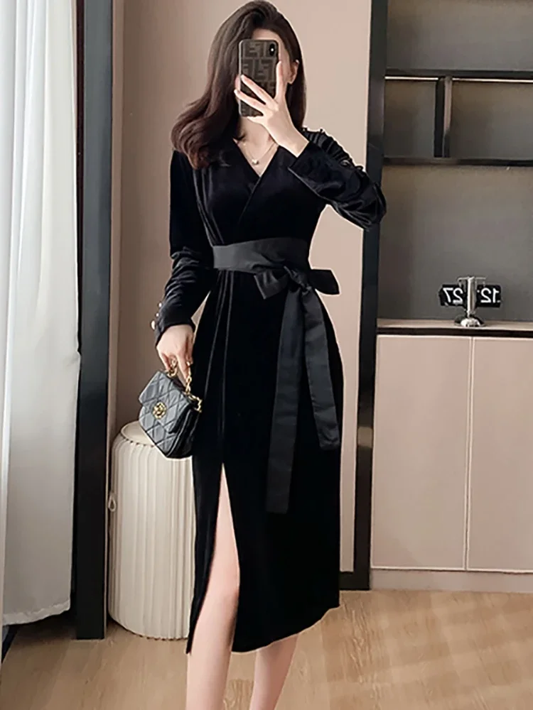 Black Velvet V-Nekc Bandage Vestidos Prom 2024 Female Korean Vintage Hepburn Night Dress Autumn Winter New Elegant Bodycon Dress
Black Velvet V-Nekc Bandage Vestidos Prom 2024 Female Korean Vintage Hepburn Night Dress Autumn Winter New Elegant Bodycon Dress