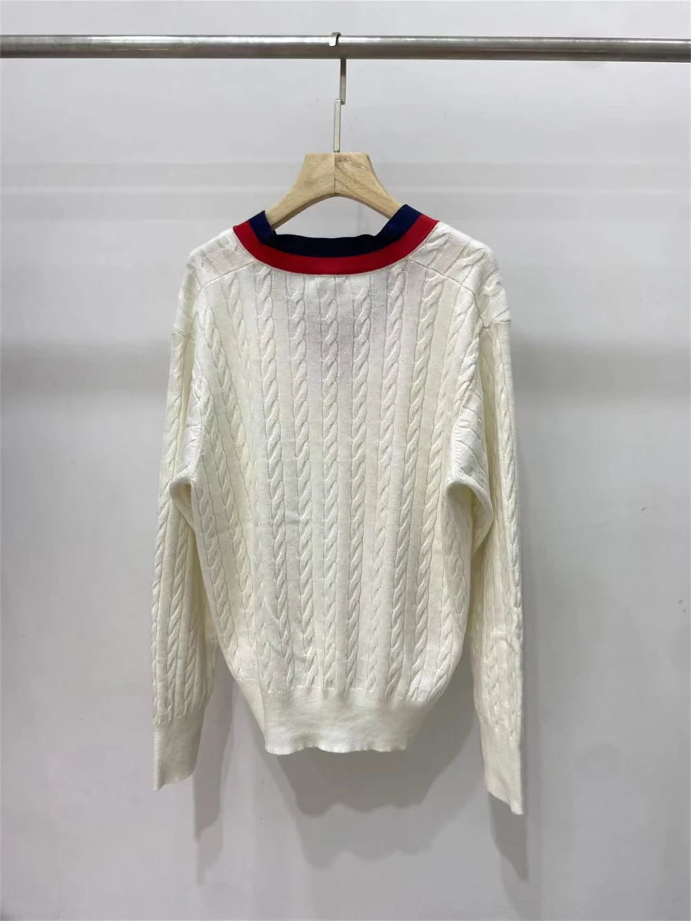 

Women's Contrast Color V-Neck Ribbed Sweater Spring 2024 Loose Ladies Versatile Long-Sleeved Knitted Pullover 2023 New