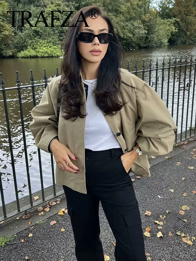 TRAFZA Autumn Female Trench Cardigan Top Elegant Fashion Woman Vintage Oversize Cloak Coat Long Batwing Sleeve Casual Jacket
TRAFZA Autumn Female Trench Cardigan Top Elegant Fashion Woman Vintage Oversize Cloak Coat Long Batwing Sleeve Casual Jacket