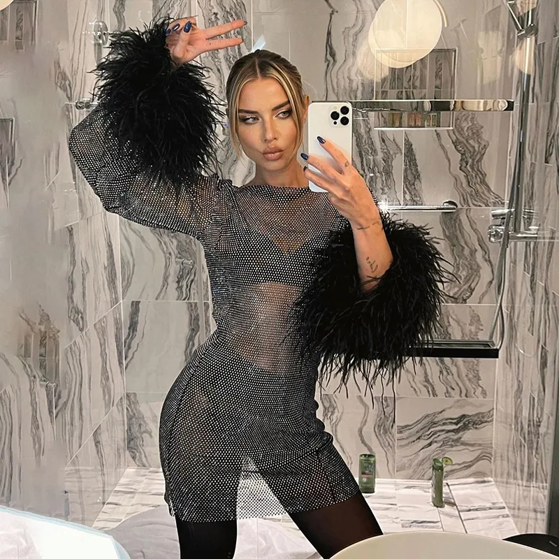 2022 Feather Fine Flash Mesh Dress Summer Spring and Autumn New Fashion Trend Sexy Nightclub Style Women's Dress Short Skirt
2022 Feather Fine Flash Mesh Dress Summer Spring and Autumn New Fashion Trend Sexy Nightclub Style Women's Dress Short Skirt