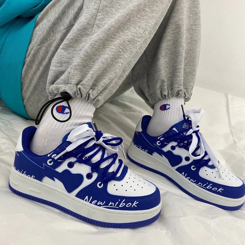 Brand Woman Sneakers Fashion Lace-Up Female Vulcanize Shoes Heart-Shape Couple Sports Causal Shoes Running Spring Autumn
Brand Woman Sneakers Fashion Lace-Up Female Vulcanize Shoes Heart-Shape Couple Sports Causal Shoes Running Spring Autumn