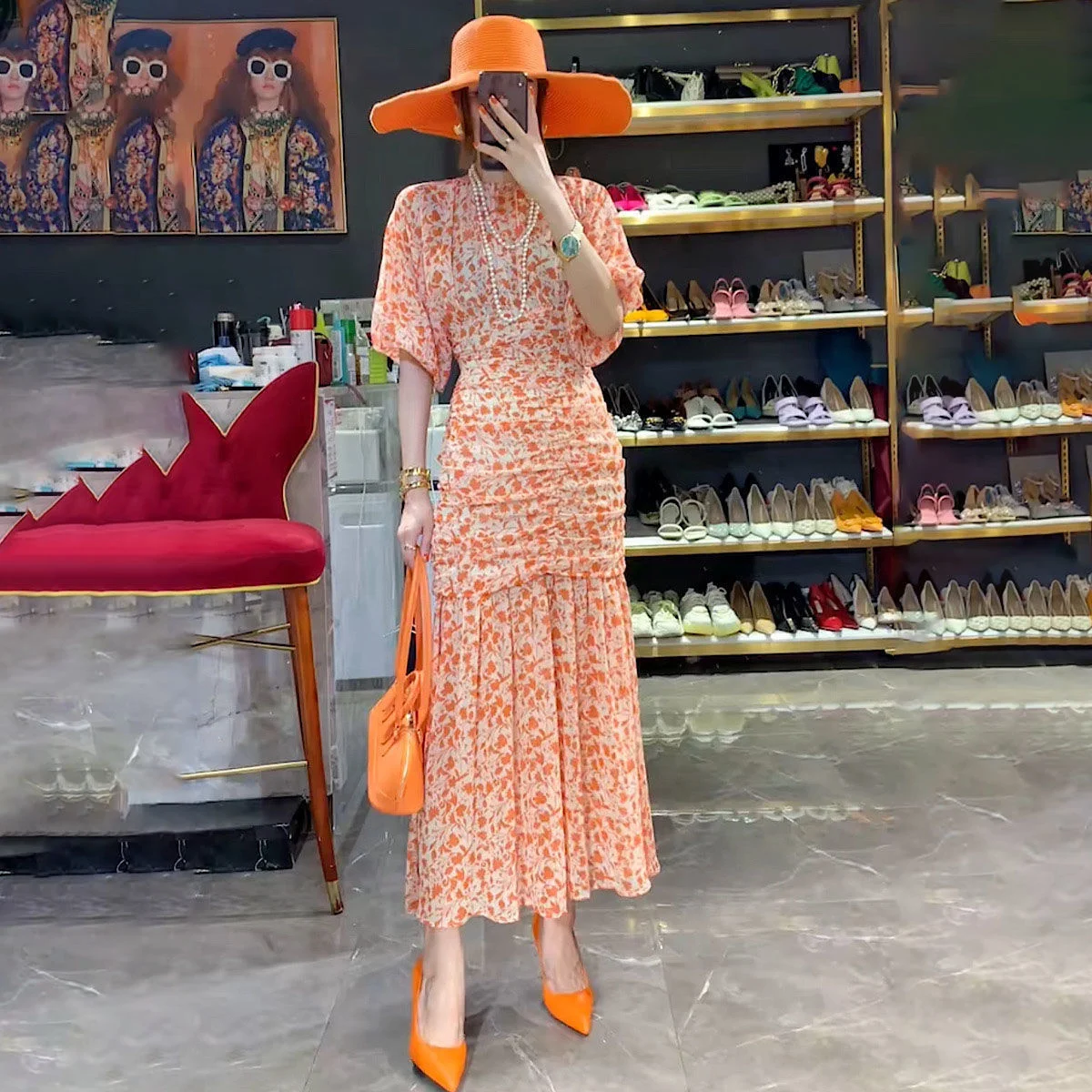 2022 French elegant hip wrapped fishtail floral skirt temperament printed knee length skirt lotus leaf border defense silk dress
2022 French elegant hip wrapped fishtail floral skirt temperament printed knee length skirt lotus leaf border defense silk dress