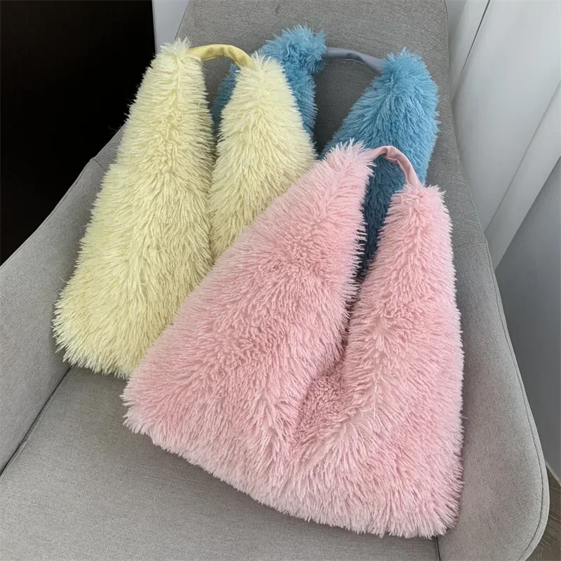 Designer Candy Pure Color Women's Clothing Bag High Sense Luxury Women's Bag Winter Plush Imitation Wool Shoulder Underarm Bag
Designer Candy Pure Color Women's Clothing Bag High Sense Luxury Women's Bag Winter Plush Imitation Wool Shoulder Underarm Bag