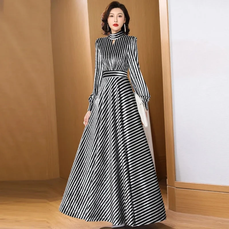 Women's Long Plus Size Striped Dress 2024 Autumn New Slim Temperament Luxury Party Vestidos Female Long Sleeve Big Swing Dresses
Women's Long Plus Size Striped Dress 2024 Autumn New Slim Temperament Luxury Party Vestidos Female Long Sleeve Big Swing Dresses