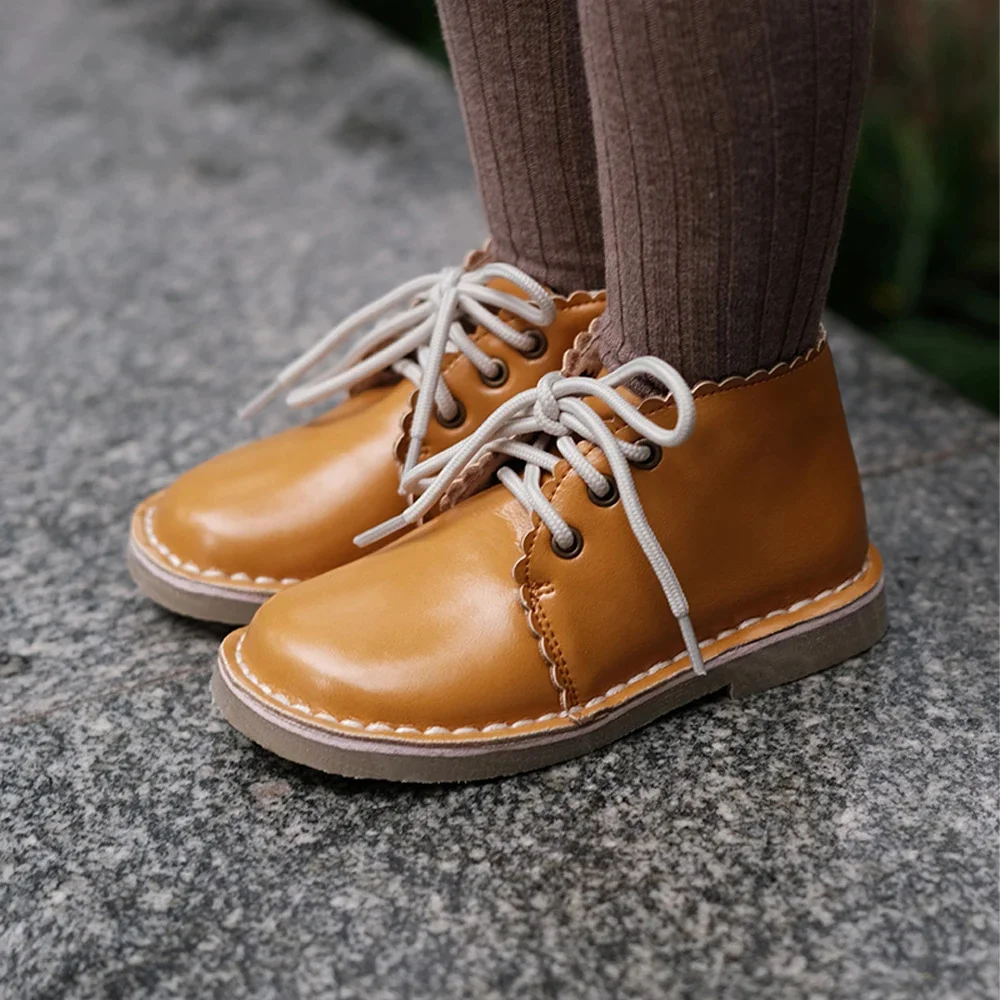 Genuine Leather Girls Casual Shoes Retro Boots Children's Shoes Non-slip Plush Ankle Snow Boots Kid Shoes Soft Bottom
Genuine Leather Girls Casual Shoes Retro Boots Children's Shoes Non-slip Plush Ankle Snow Boots Kid Shoes Soft Bottom