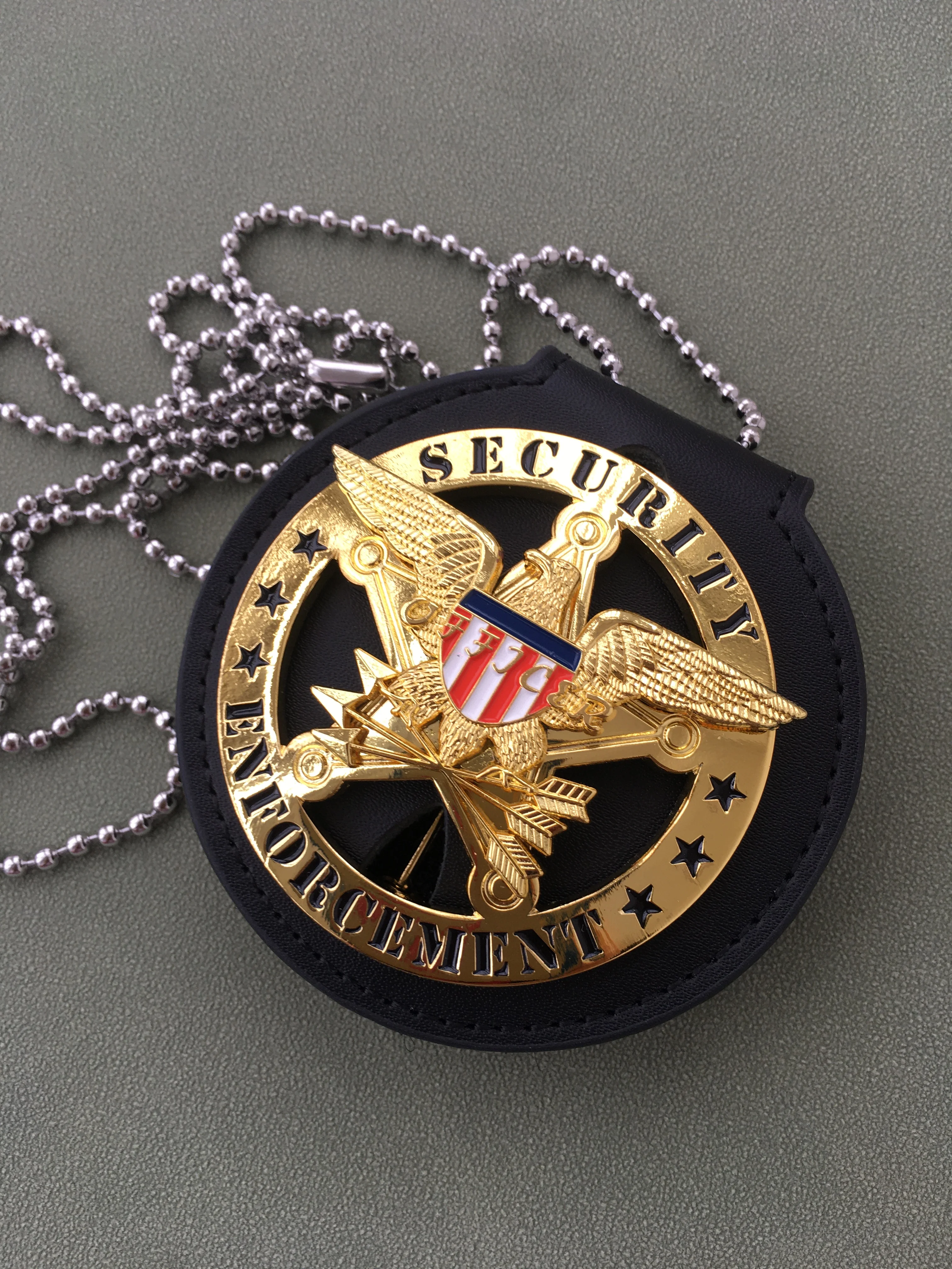 America Security Law Enforcement Metal Badge Cosplay Props Movie Prop Pin SET Badge Role Play
America Security Law Enforcement Metal Badge Cosplay Props Movie Prop Pin SET Badge Role Play