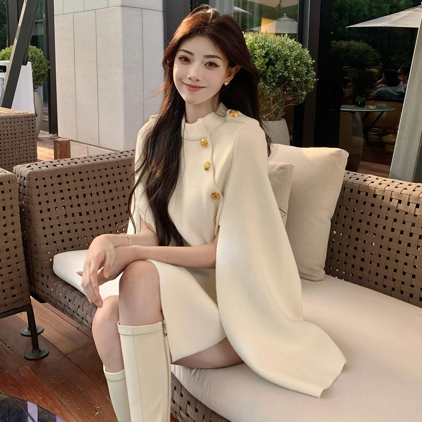 Korean Fashion Poncho Coats Women Spring Winter Elegant Cape Cloak Jacket Top Ponchos Mujer Outerwear
Korean Fashion Poncho Coats Women Spring Winter Elegant Cape Cloak Jacket Top Ponchos Mujer Outerwear