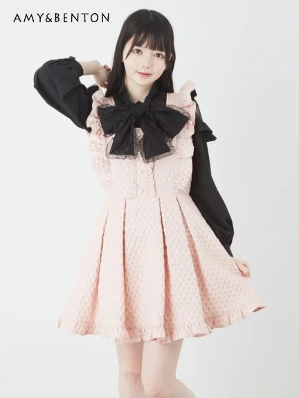 Winter New Japanese Sweet Jacquard Cute Lotus Leaf Single Breasted Square Collar Dress Women Kawaii Slim Mini Pleated Dresses
Winter New Japanese Sweet Jacquard Cute Lotus Leaf Single Breasted Square Collar Dress Women Kawaii Slim Mini Pleated Dresses