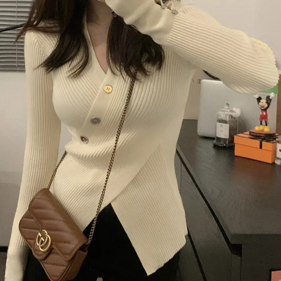 

Women V Neck Slim Fit Sweaters Knitted Solid Pullovers Splice Ladies Casual Button Autumn Winter 2023 Simple Regular Tops