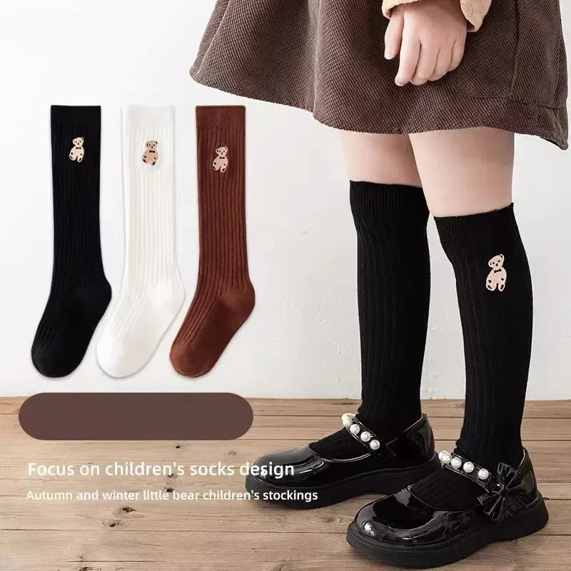 

Милые белые гольфы до колена, Детские корейские модные чулки с медведем для маленьких девочек, весна-осень, хлопковые детские носки