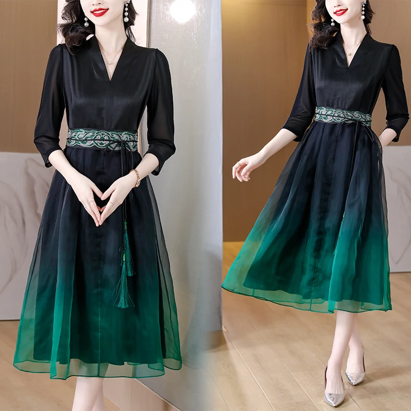 2023 New Silk Mesh Spliced Embroidered Dress for Women's Fashion Gradient Color Retro Chinese Style Slim Knee Length Dress
2023 New Silk Mesh Spliced Embroidered Dress for Women's Fashion Gradient Color Retro Chinese Style Slim Knee Length Dress